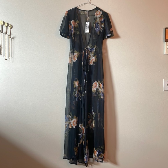 UO Lohi Sheer Floral Wrap Maxi Romper - Picture 2 of 10